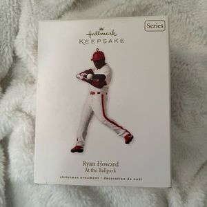 MLB Philadelphia Phillies Hallmark Ornament Ryan Howard